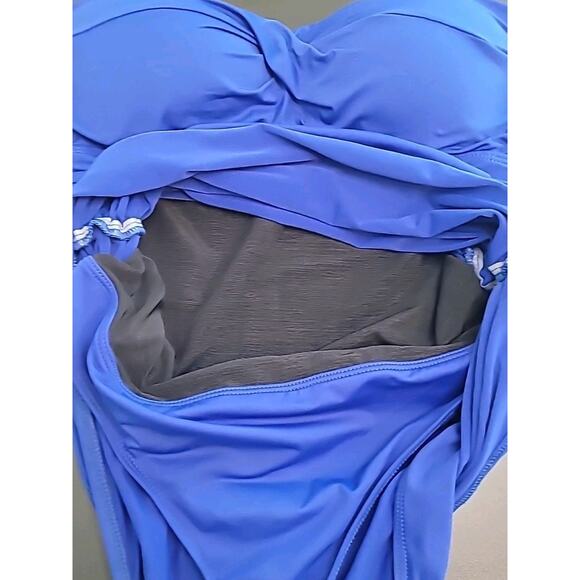 Ralph Lauren Beach Club Twist Bandeau One-Piece Swimsuit Large EUC - Picture 8 of 10